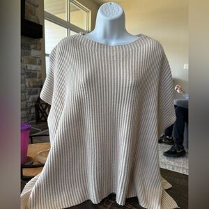 Boutique Short Sleeve Batwing Sweater